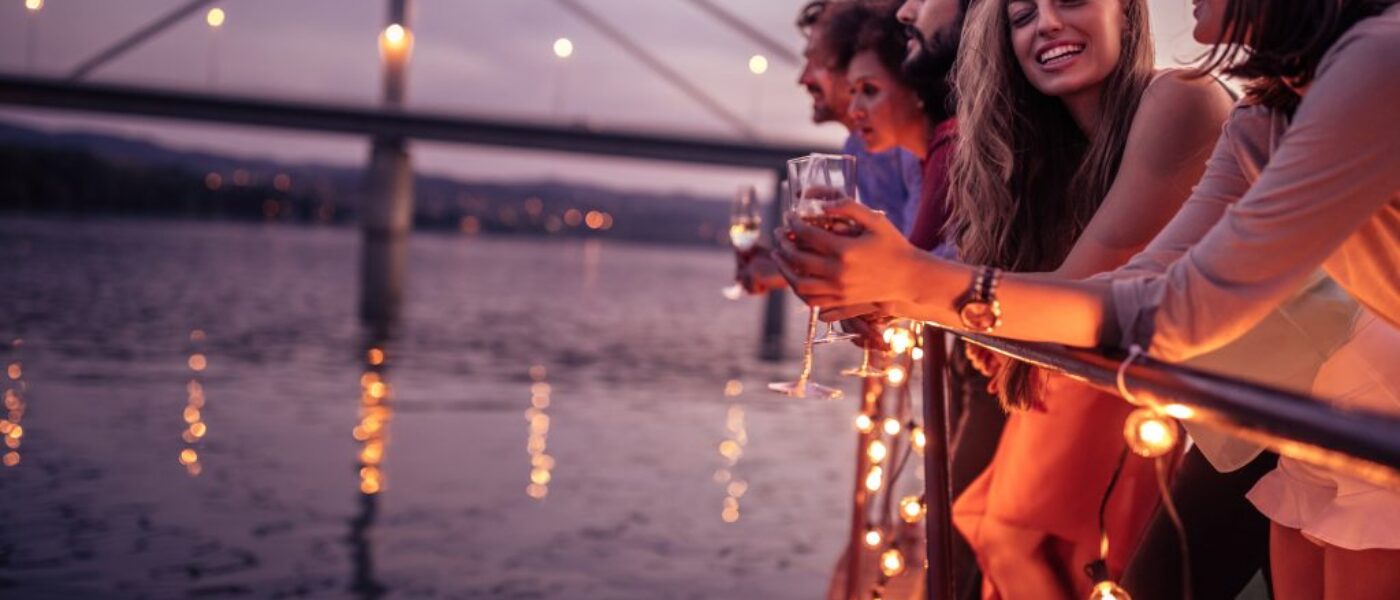 Exklusive Rheinfahrten mit Party und Events Onlineshop